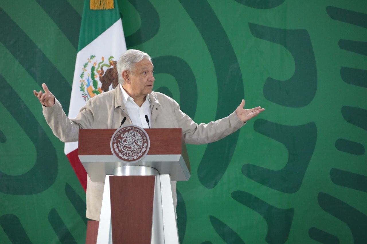 En Veracruz habrá regreso a clases, ya estamos atendiendo las escuelas afectadas: Presidente